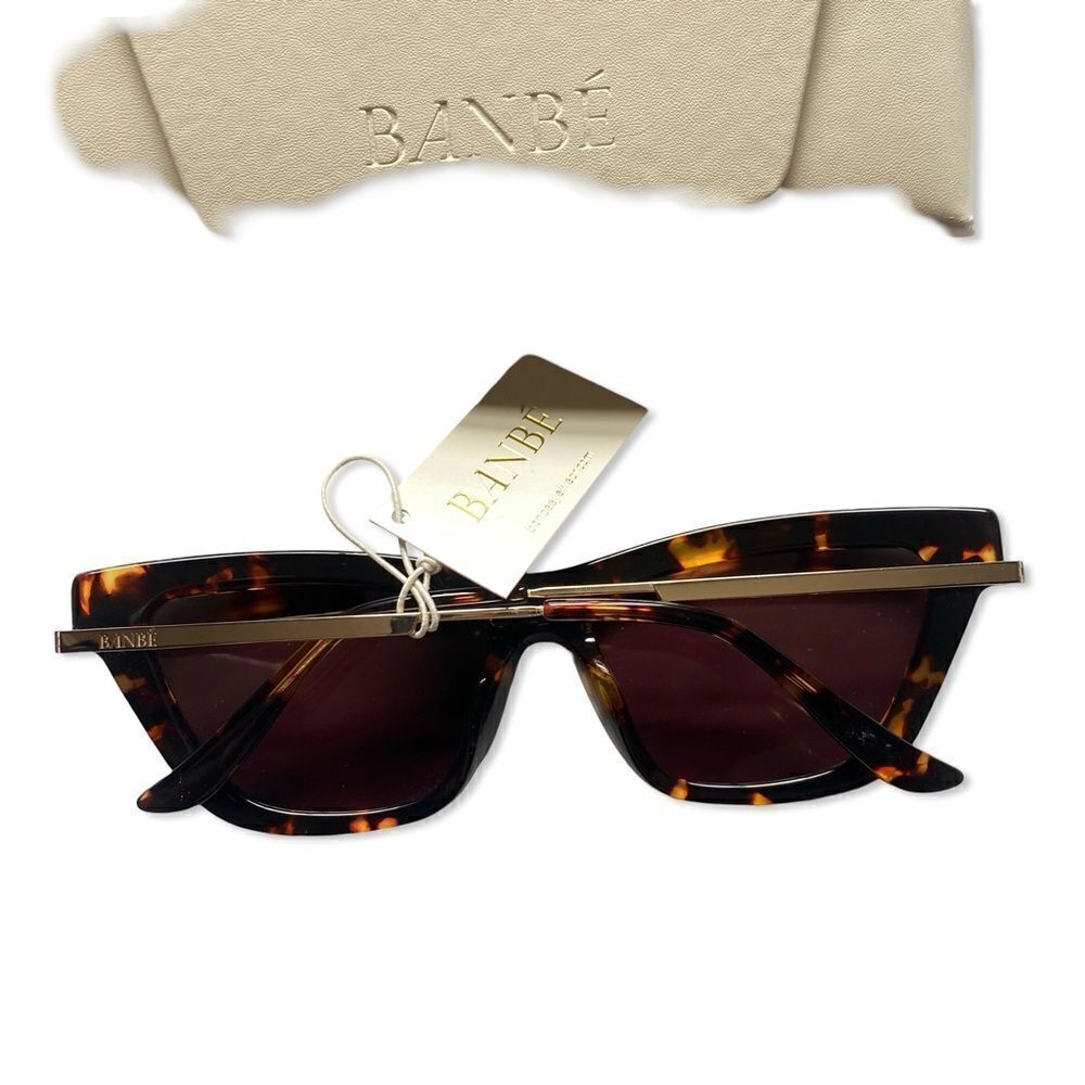 Banbe The Whitney Sunglasses Amber Tort & Auburn Cat Eye Large Frames Revolve — image 5 of 8